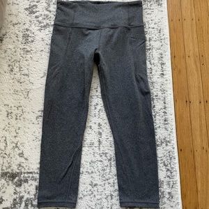 Athleta capri leggings. Size small.